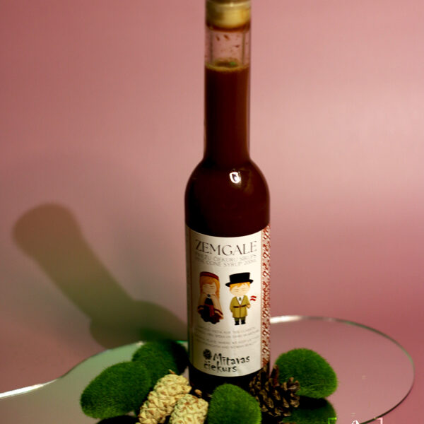 Mītavas Čiekurs priežu čiekuru sīrups